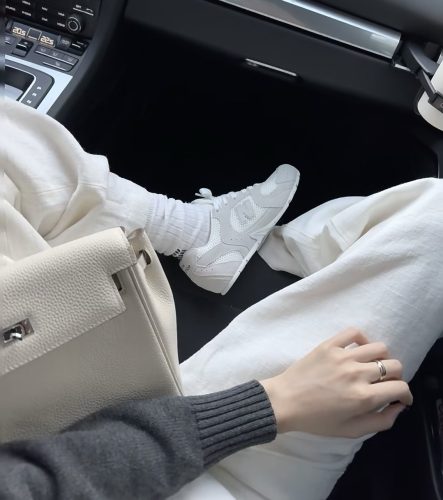 【Lisa 동일상품😍】뉴발란스 x 미우 미우 530 스웨이드 가죽 메쉬 운동화 흰색 5E165E-3D8C-F0009-F-BD05 photo review