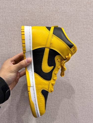 【🌼G-Dragon 같은 스타일】Wu-Tang x Nike Dunk High 옐로블랙 HJ4320-001 photo review