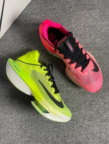【🤩모던 더블 컬러】Nike Air Zoom Alphafly Next% 2 'Ekiden'  러닝화   연두색의 FQ8110-331 photo review