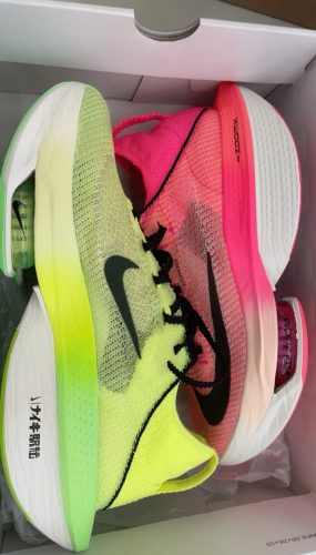 【🤩모던 더블 컬러】Nike Air Zoom Alphafly Next% 2 'Ekiden'  러닝화   연두색의 FQ8110-331 photo review